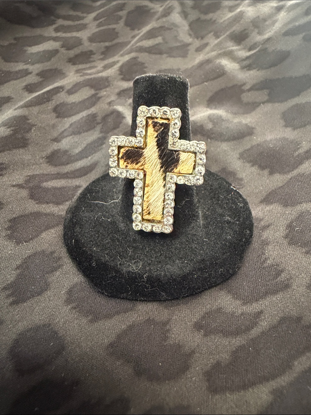 Crystal-Accent Leopard Cross Ring - Black and Tan